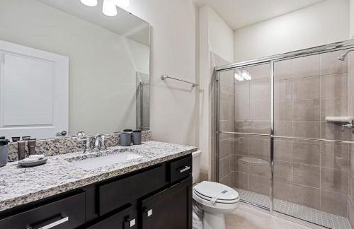 Stunning 5B45B, Heated Pool & BBQ - Photo 16