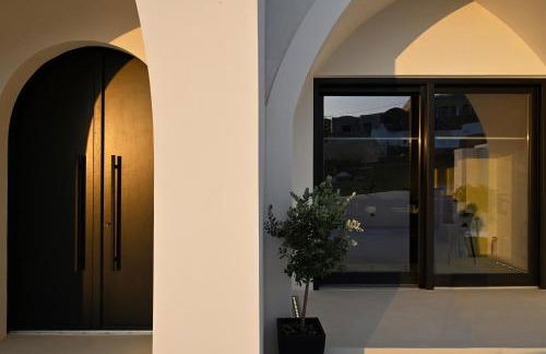 Artium Villa with Outdoor Pool hosted by K&K - Photo 60