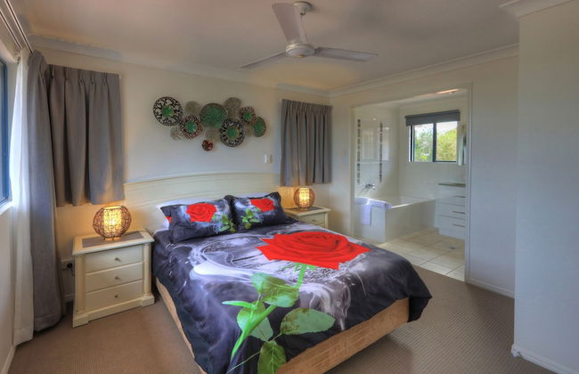 Dolphin Waters Tin Can Bay - Foto 3