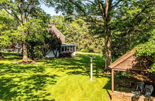 Pool and Courtyard Timeless Home in Lansdale - Foto 43