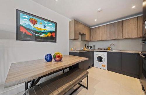 3BR House in Prime Barnet Location with Driveway - Foto 3