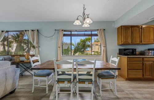 Oceanview - Heated Pool - Game Room - Steps to Beach - Sleeps 8 - Foto 30