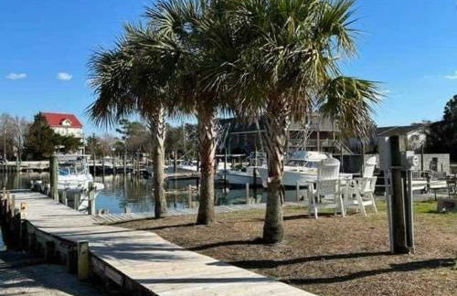 Waterfront Vacation Home near Camp Lejeune - Foto 24