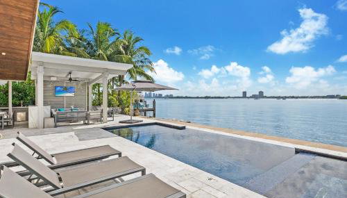 Best Sunset View on the Bay with Pool - Foto 2, sunbed