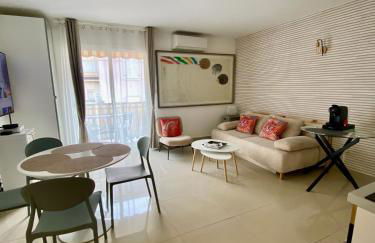 3 pièces- Vieux port- Terrasse - Parking Possible - Photo 1