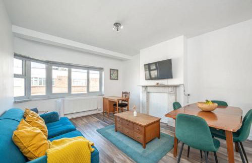 Great spacious 2 bedroom flat - Photo 1