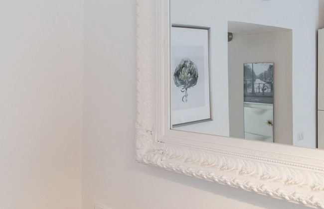 Charming Milanese Apartments - Photo 37