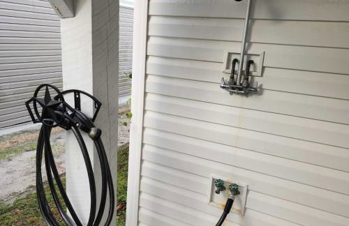 Spacious Beach House Steps to Sand - Foto 49