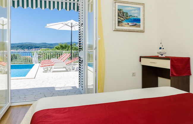 Holiday Villa Perna with Swimming Pool - Foto 3