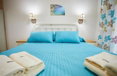 Chioni's Houses - Photo 3