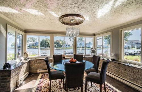 Lakeside Luxury Retreat: Waterfront near Green Bay - Foto 2