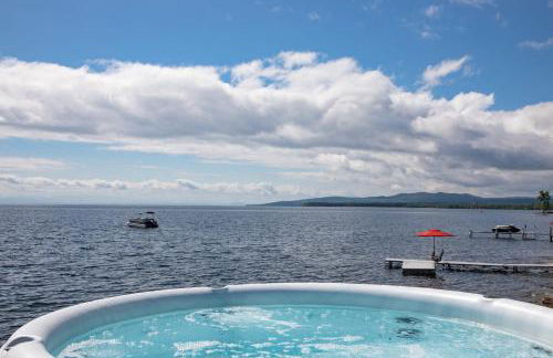 ZaLo House Waterline cabin with Hot Tub Pets - Foto 19