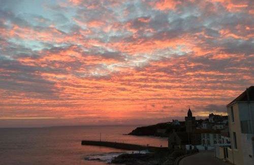 The Old Stores, Luxury beach side selfcatered holiday cottage above the beach - Foto 9