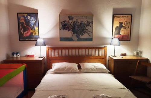 Sonia's House with Garden - Foto 17