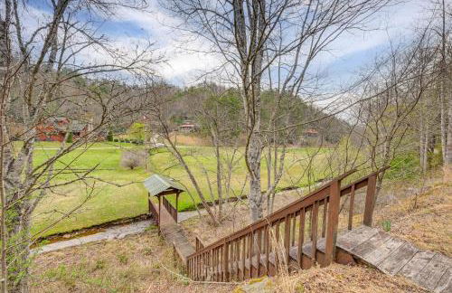 Mtn-View Home with Deck, Fire Pit and BBQ in Almond - Foto 24