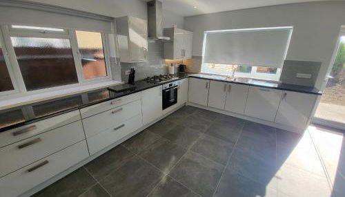 High Spec Large 6 Bedroom House! - Foto 3