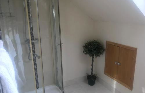 Dungannon 2 Bed Bungalow - Sleeps 5 - Pet Friendly - Foto 17