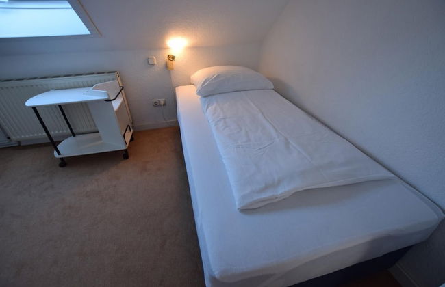 Tolstov-Hotels Generous 3 Room Apartment - Photo 14