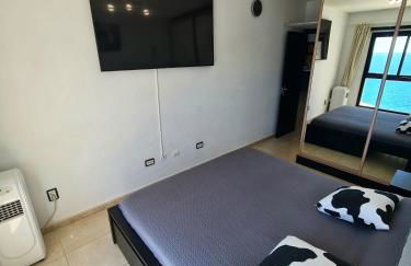 DELUXE 3 Rooms74m2,2Air Condit 2TV SEAVIEW on AMADORES,2 heatPOOLs, PARKING, 600 MB,Dishwasher,2Lift,,3 BEACHes - Photo 6