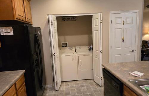 Mesquite Nevada Vacation Rental - Ground Level and double car garage - Foto 34