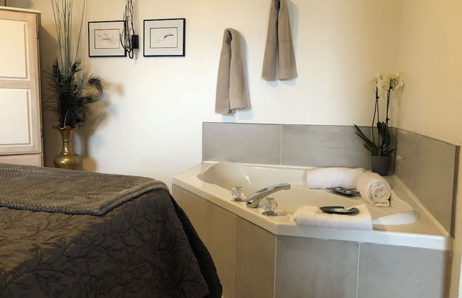 Qualicum Breeze Beach Resort - Photo 41