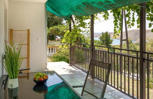 1 Bedroom Lovely Apartment In Vlasici - Foto 2