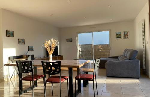 1100-Maison au cœur du village de Planguenoual. - Photo 3