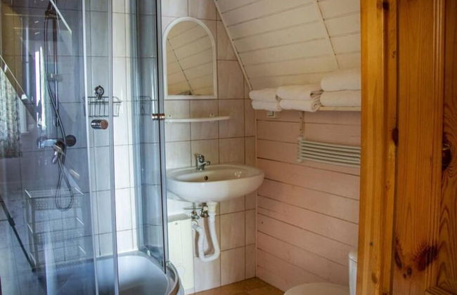 Storey Holiday House, Bobolin - Photo 9