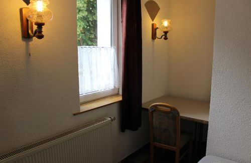 Möblierte 2-Raum Wohnung 11 in Ohrdruf - Thüringen Wald - Photo 2