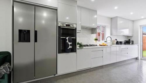 Luxury 5Bed Retreat Calshot Beach & The New Forest - Foto 3, stove