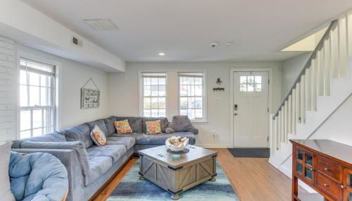 Adorable Cottage Fire Pit, Walk to Colonial Beach - Foto 5