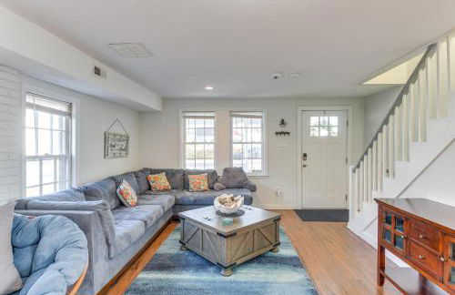 Adorable Cottage Fire Pit, Walk to Colonial Beach - Foto 5