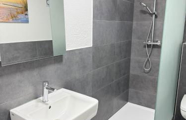 Zentral gelegene Zimmer mit Gemeinschaftsküche und -bad - Foto 6