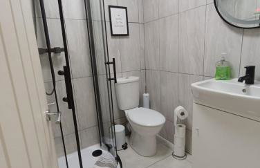 8 bed house 2 miles (7 Mins) from Newcastle centre - Foto 22