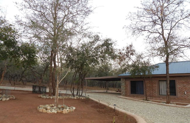 Immaculate 2-bed Cottage in Marloth Park - Photo 12