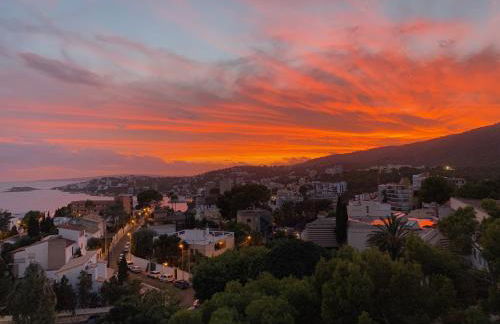 Estudio con terraza y vistas al mar 500 metros de Cala Mayor Playa - Photo 5