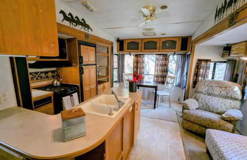 Sierra Escape RV - Photo 6