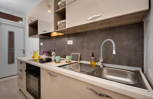 B Apartment - Photo 9