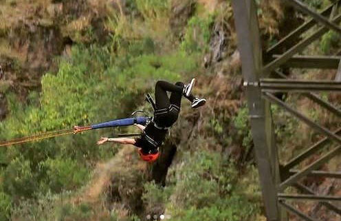 Saut à l'élastique à Baños de Agua Santa - Photo 3