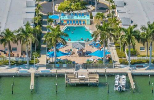 Beach Condo - Photo 43