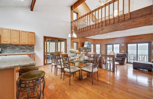 Lake Front, Hot Tub, Fire Pit, FP, Boats, Ski - Foto 9