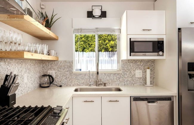 Mid-century Gem w Secret 4th Bedroom Near Downtown - Foto 14