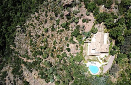 VILLA L'ESTEREL AVEC PISCINE VUE MER -MANDELIEU 06210- 6 Pers - Foto 27