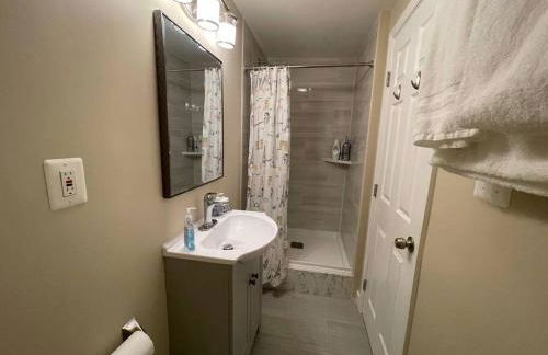 Waterfront Home with Private Beach, Stunning Views - Foto 58