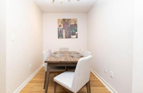 Cozy 2BR Apt in Downtown LA with Pool & Hot Tub - Foto 23