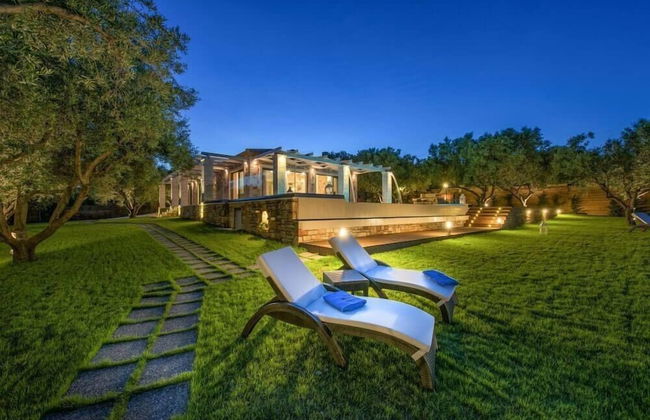 Avra Luxury Villa - Photo 29