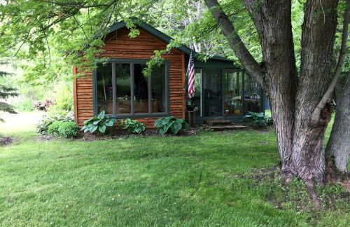 Picturesque Cabin Retreat with Private Sauna near New Richmond, Wisconsin - Foto 1