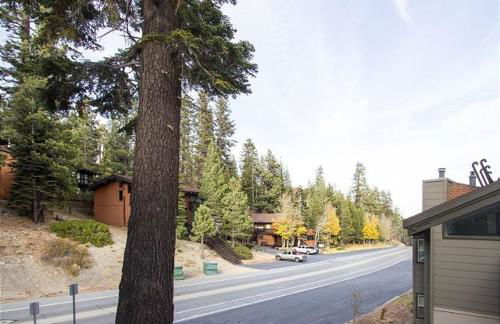 St Anton Courtyard View Ski-In and Out 1 Bedroom Condo - Foto 2