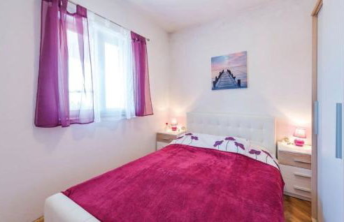 Family home with hydromassage pool & fun activities - Foto 35