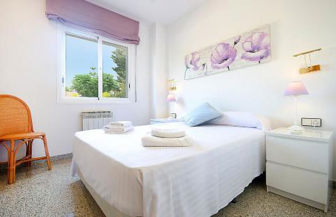 R11 Casa Blanca con gran jardin y piscina - Photo 28